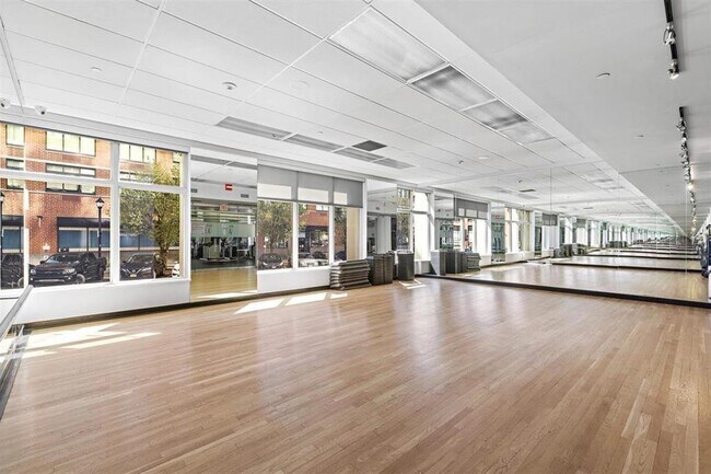 Building Photo - 1500 Hudson St