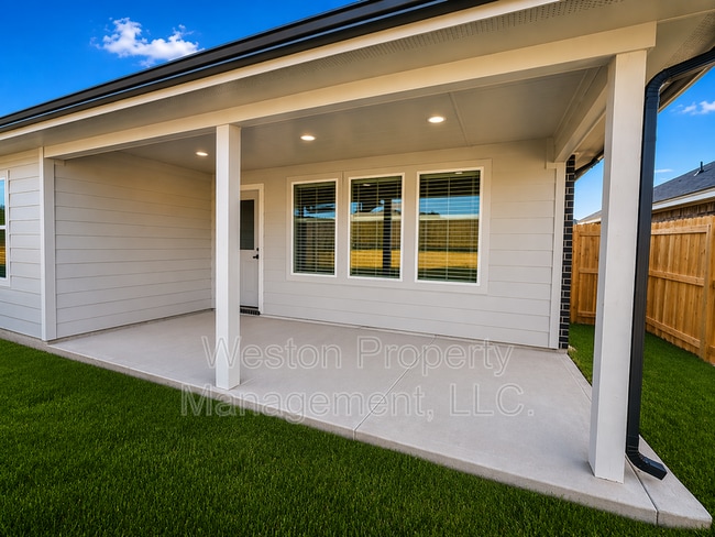 Building Photo - 14204 Little Falls Ln