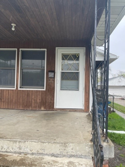 Building Photo - 118 W Foulkes St