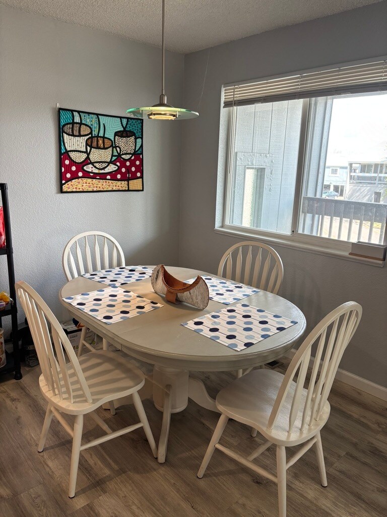 Dining Rm - 4202 Monroe Dr