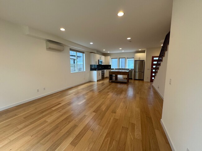Building Photo - 4222 Linden Ave N