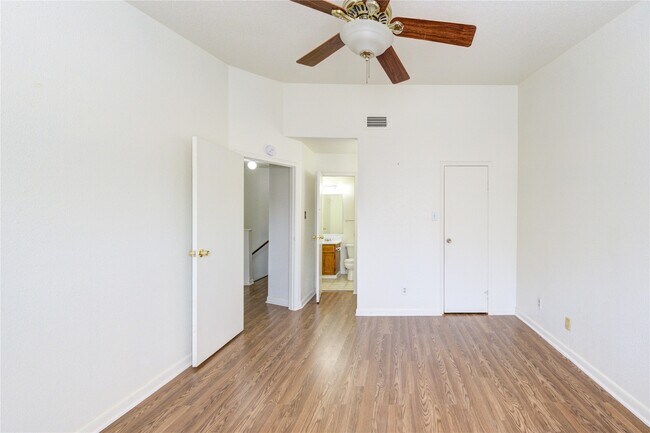 Building Photo - 6500 Sands Point Dr
