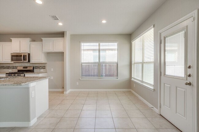 Building Photo - Perfectly located.  3 Bedroom, 2 Bath Home in Twin Mills- Eagle Mountain Saginaw ISD- 76179