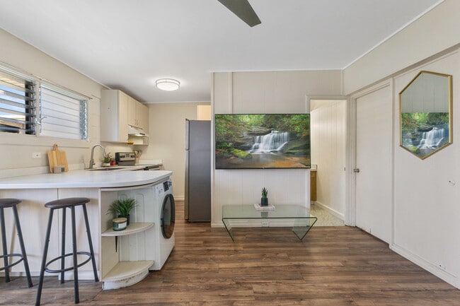 Building Photo - 1707 Anapuni St