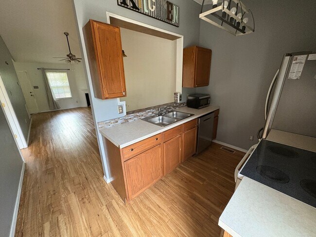 Building Photo - 813 Calypso Way