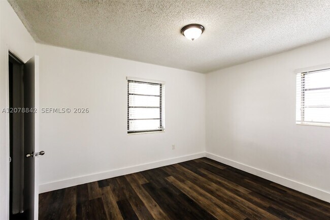 Building Photo - 10020 SW 37th St