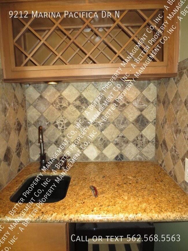 Building Photo - 9212 Marina Pacifica Dr N