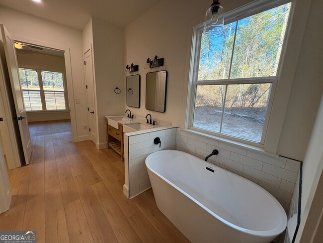 Building Photo - 435 Muskogee Trl