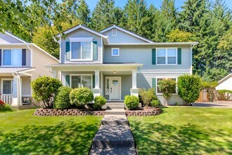 Building Photo - Beautiful upgraded 4 bedroom DuPont home with AC and sprinkler system