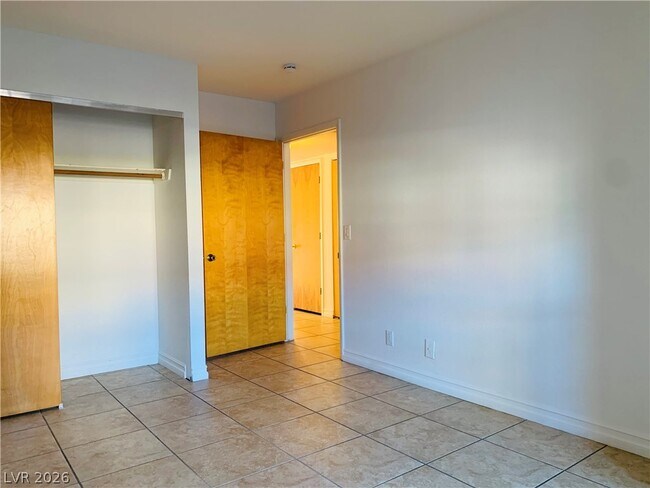 Building Photo - 4069 Nook Way