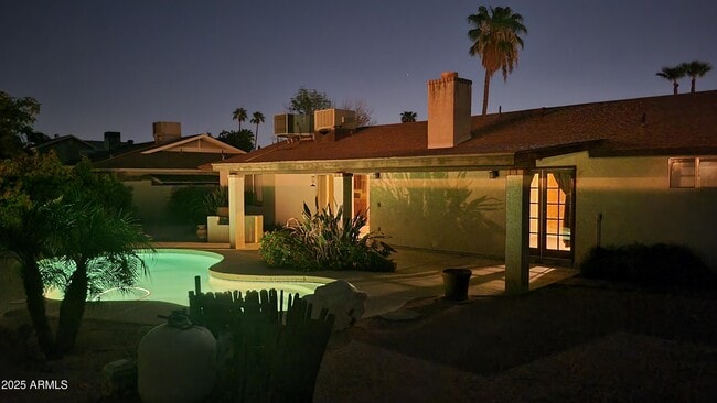 Building Photo - 3158 W Marconi Ave