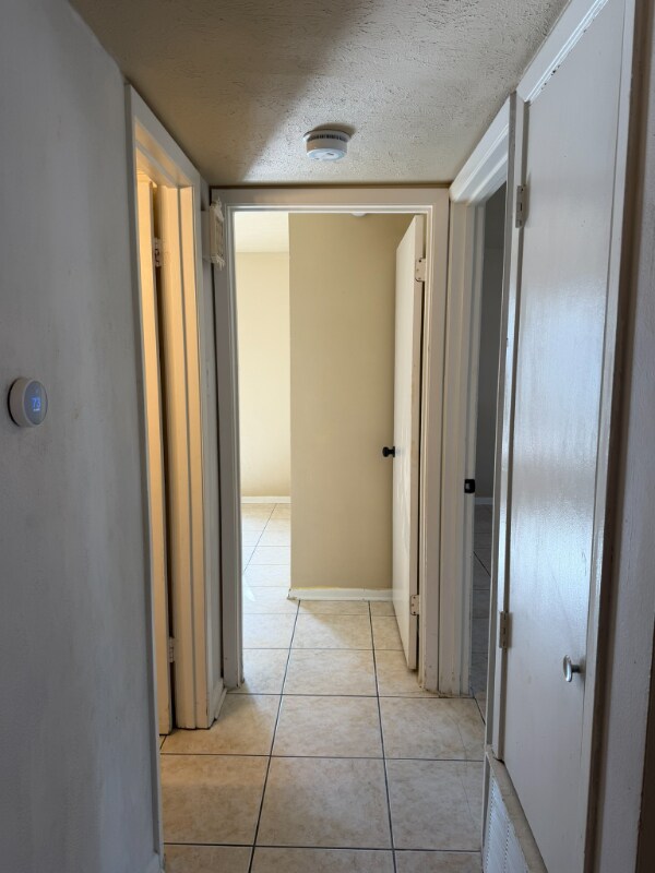 Building Photo - 170 De Chantle Rd