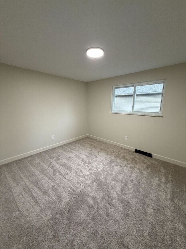 Building Photo - GREAT Home in Pickerington!