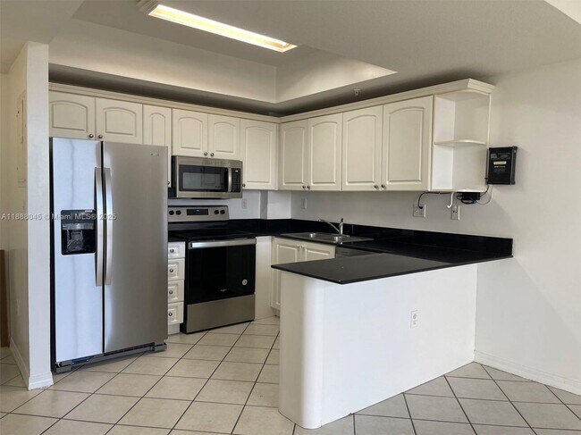 Building Photo - 3500 Coral Wy
