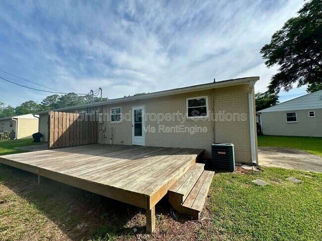 Building Photo - 119 Gaddy Dr