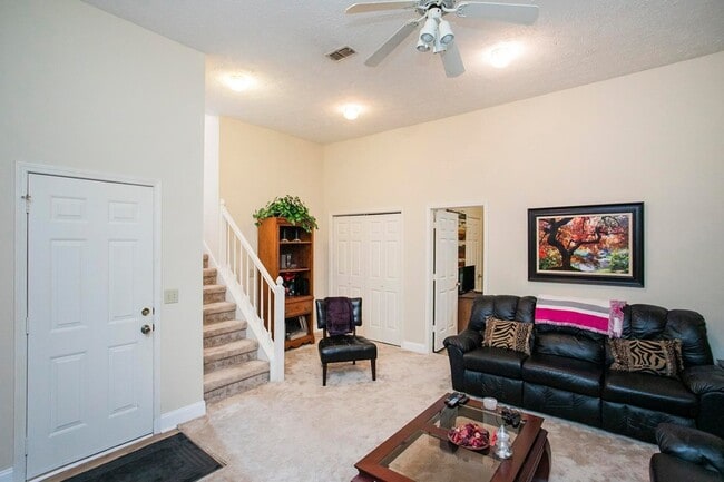 Building Photo - 1508 Clover Ct