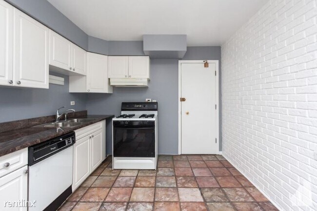 Building Photo - 1340 W Touhy Ave