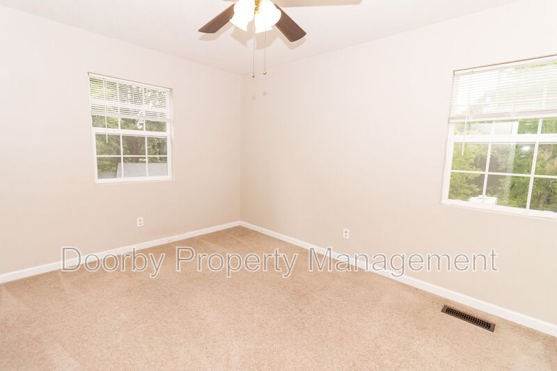 Building Photo - 9134 Westminister Cir Dr