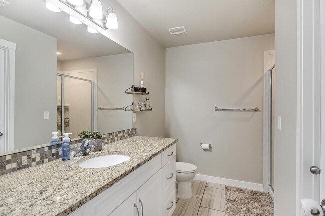 Building Photo - 1109 Emerald Pools Ln