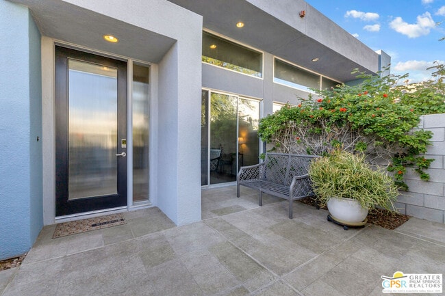 Building Photo - 3657 Quiet Side St