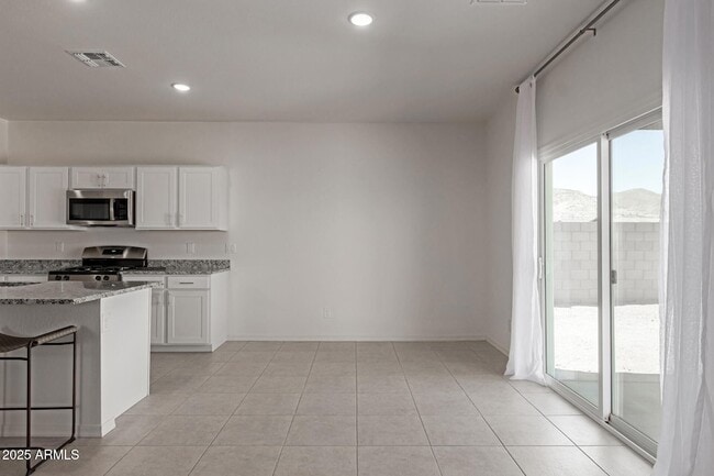 Building Photo - 20004 W Badgett Ln