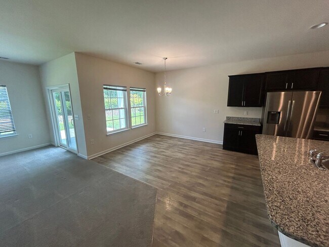Building Photo - 198 Hampton Park Cir