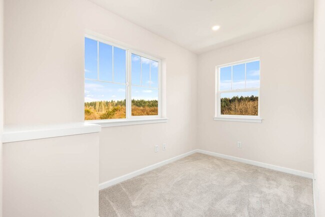 Building Photo - 19340 NE 69th Cir