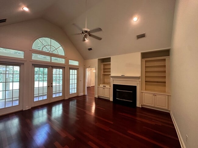 Building Photo - 361 Remington Run Way