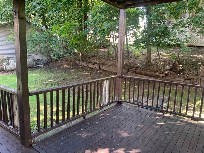 Building Photo - 136 Arlington St