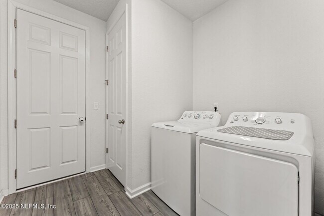 Building Photo - 3430 Traceland Oak Ln