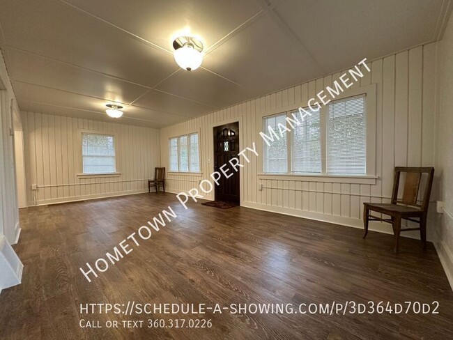 Building Photo - Remodeled 2 Bedroom Home - Available NOW!