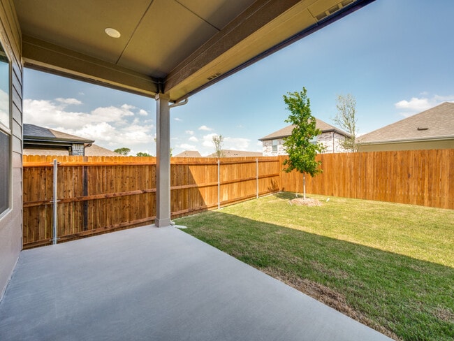Building Photo - 715 Dotty Dr