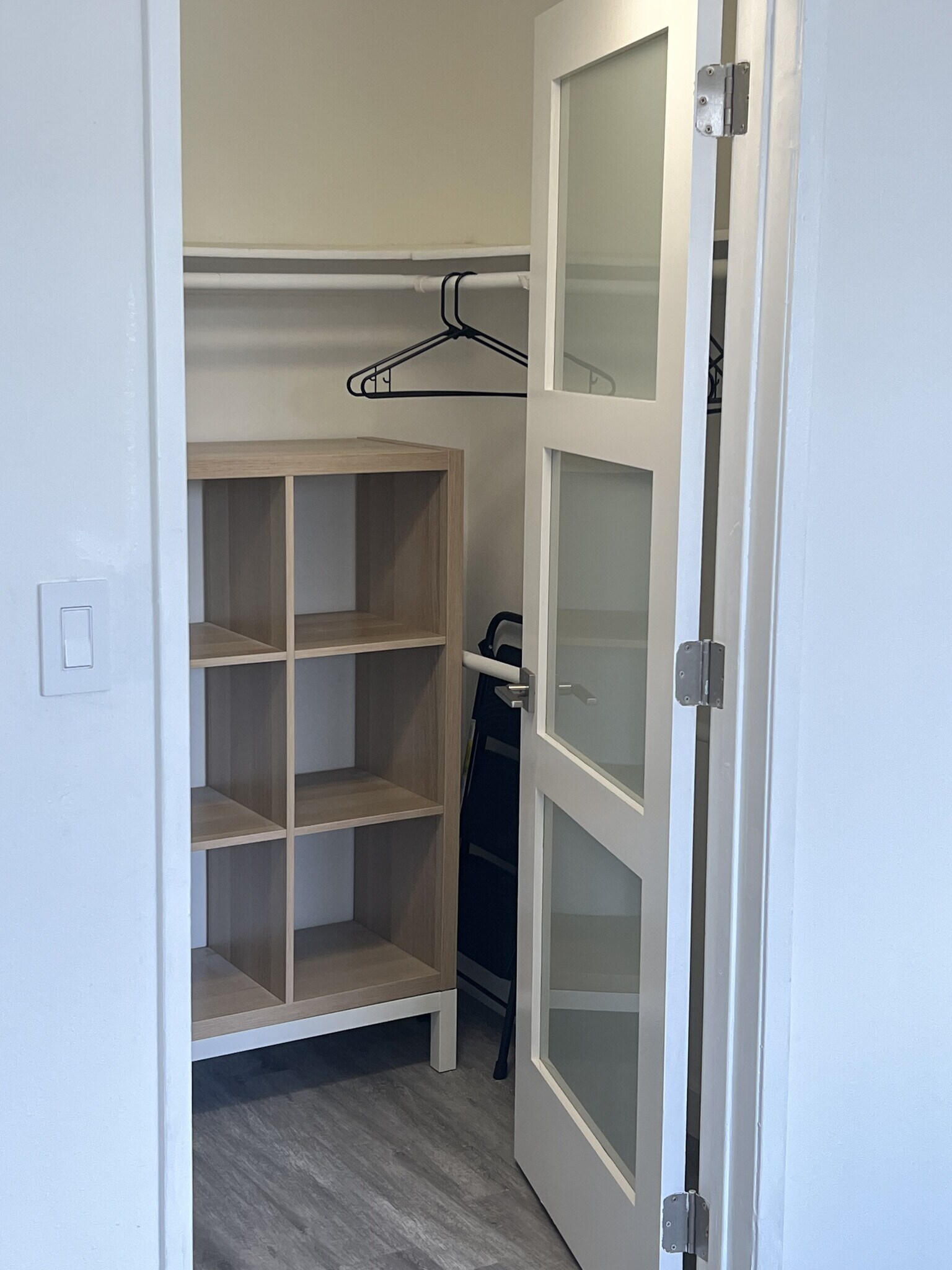 Walk-In Closet - 19009 Sherman Way