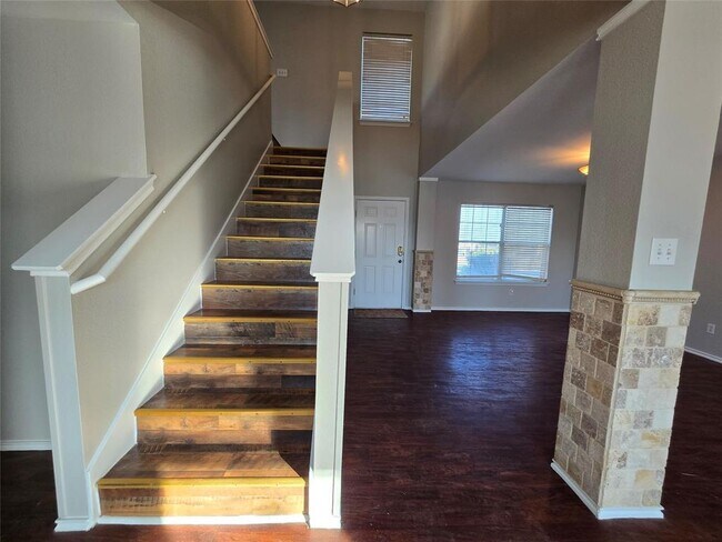 Building Photo - 203 Wiley St