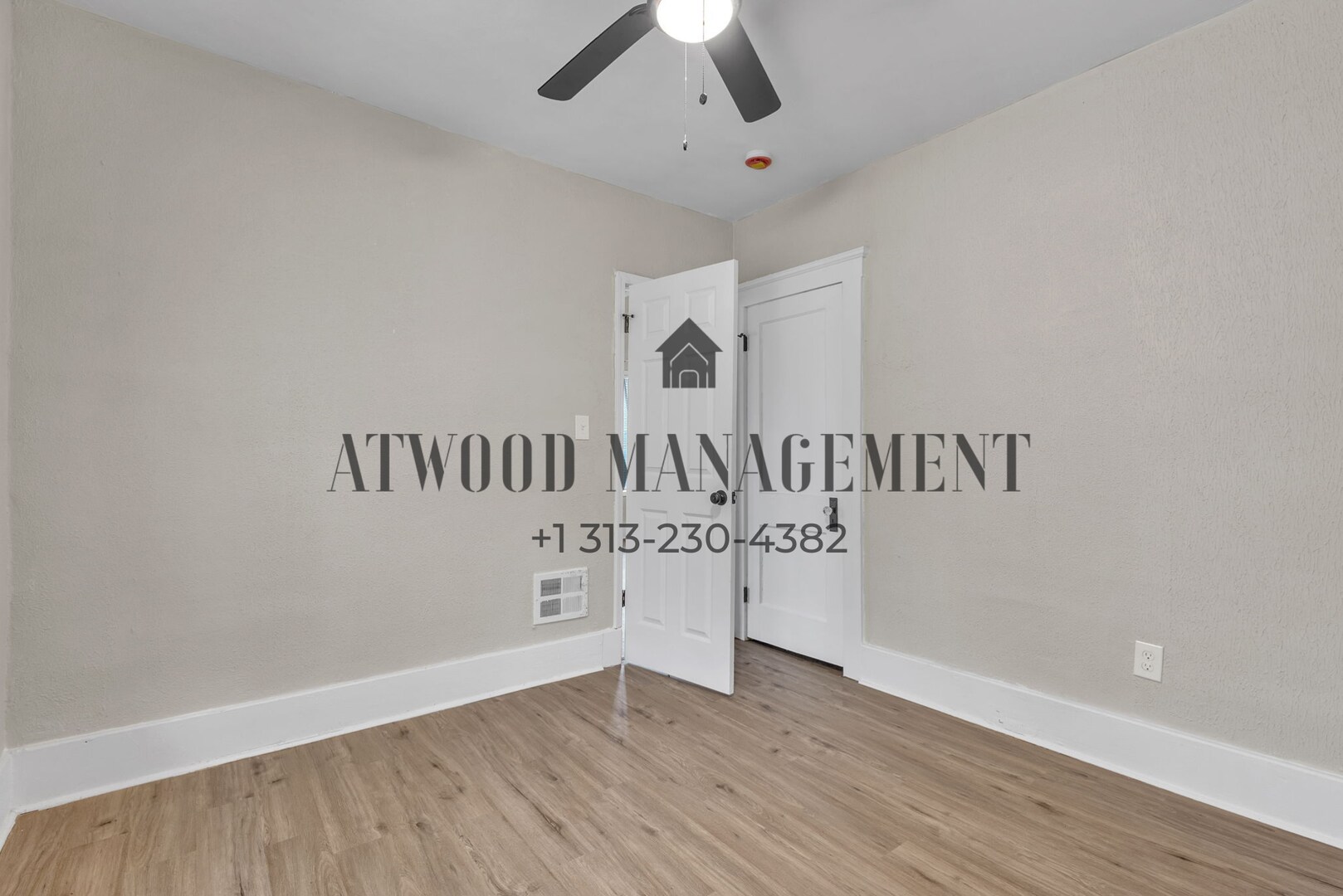 Building Photo - This beautifully updated 3-bedroom, 1-bath single-family home is ready for move-in!