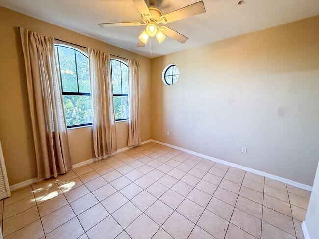 Building Photo - St. Charles Place #306