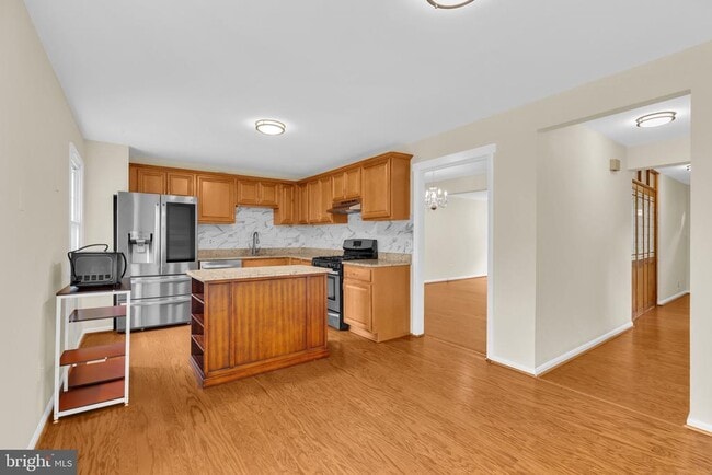 Building Photo - 7428 Fountain Head Dr