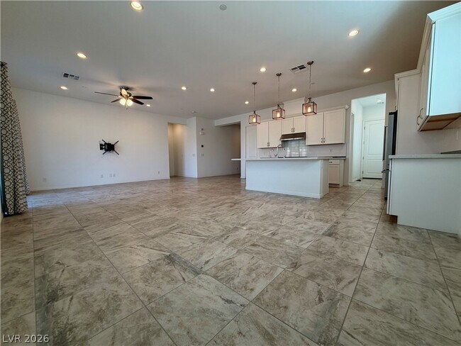 Building Photo - 313 Meadow Brush Pl