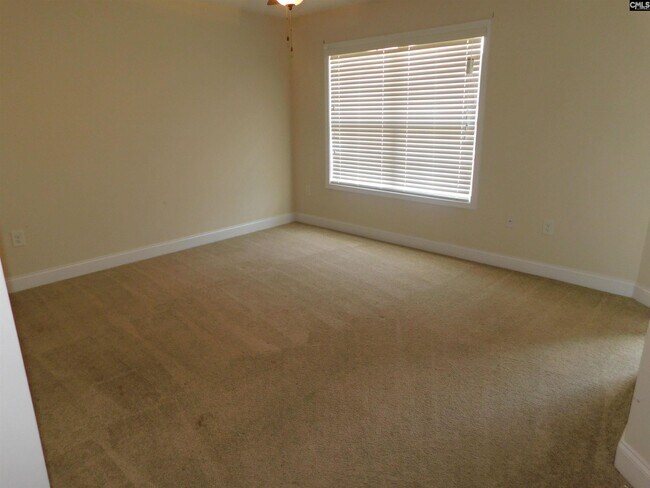 Building Photo - 228 Sundew Rd