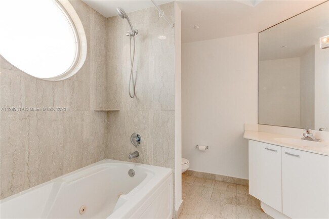 Building Photo - 7330 Ocean Terrace