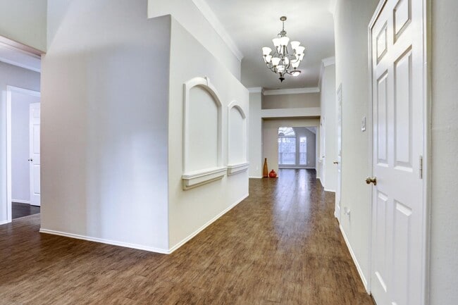 Building Photo - 3806 Flatwood Dr