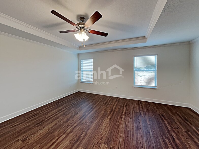 Building Photo - 1009 Walden Woods Dr