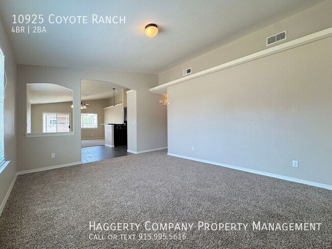 Building Photo - 10925 Coyote Ranch Ln