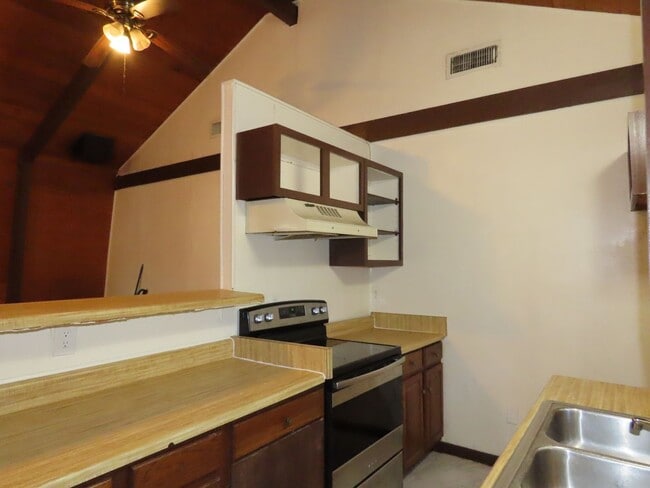 Building Photo - Bullard - Modest 2 Bedroom House on Tree-Shaded Lot