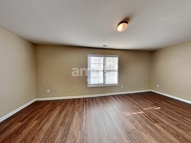 Building Photo - 835 Brookhannah Ct