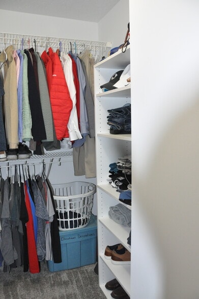 Primary Closet - 2041 Colorado Dr