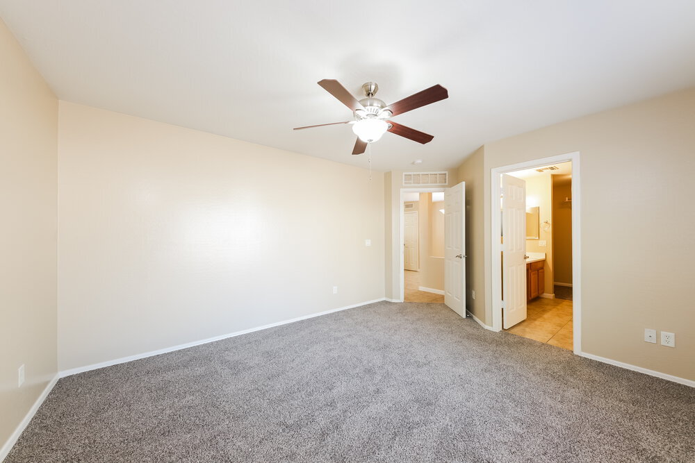 Building Photo - 13016 W St Moritz Ln