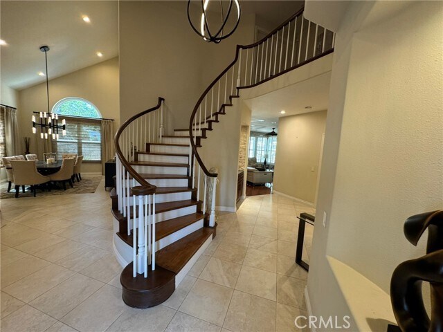 Building Photo - 6 Lakeridge