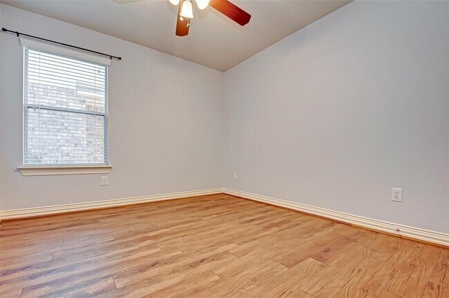 Building Photo - 5518 Gibralter Pl
