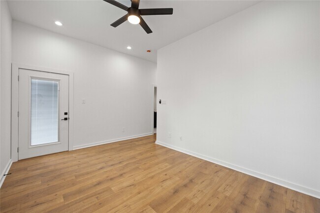 Building Photo - 7315 Eisenhower Rd
